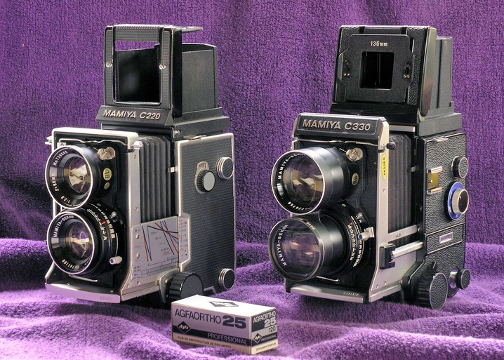 Mamiya C22 Professional TLR camera