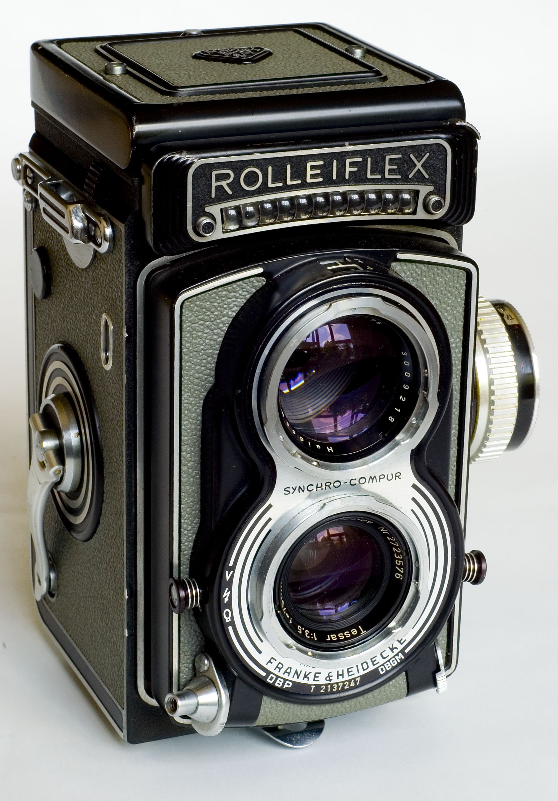 Tele-Rolleiflex TLR camera